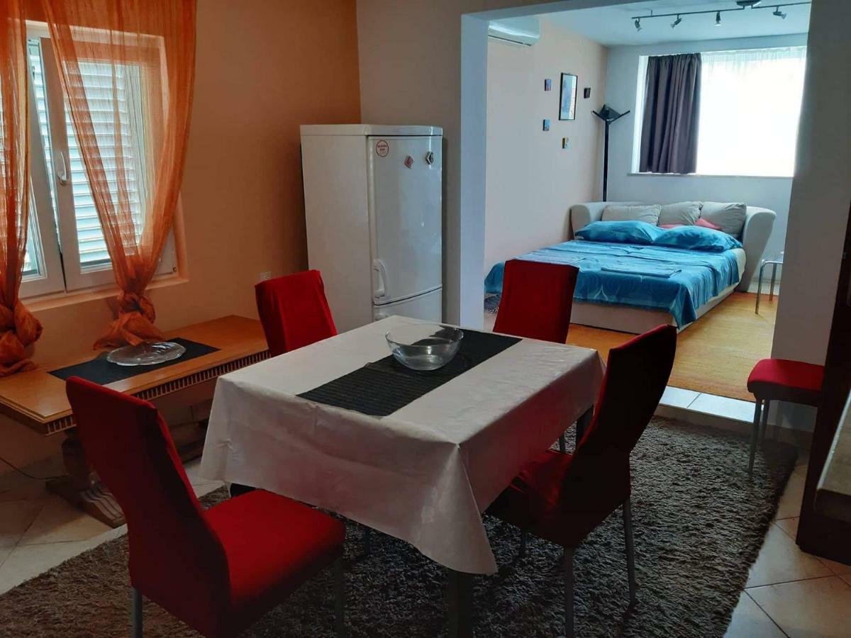 Apartman Lucija Trogir Eksteriør billede